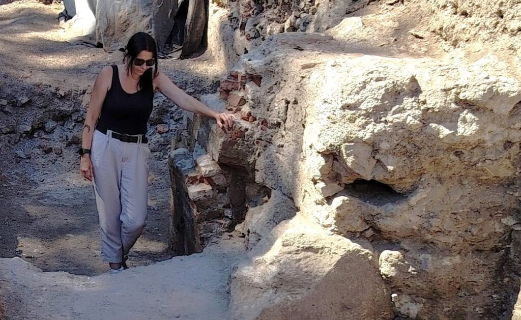Descoperire arheologică importantă la Alba Iulia: Poarta principală a fortificației romane de la Apulum, scoasă la lumină după 2.000 de ani, în contextul săpăturilor de pe bastionul Capistrano
