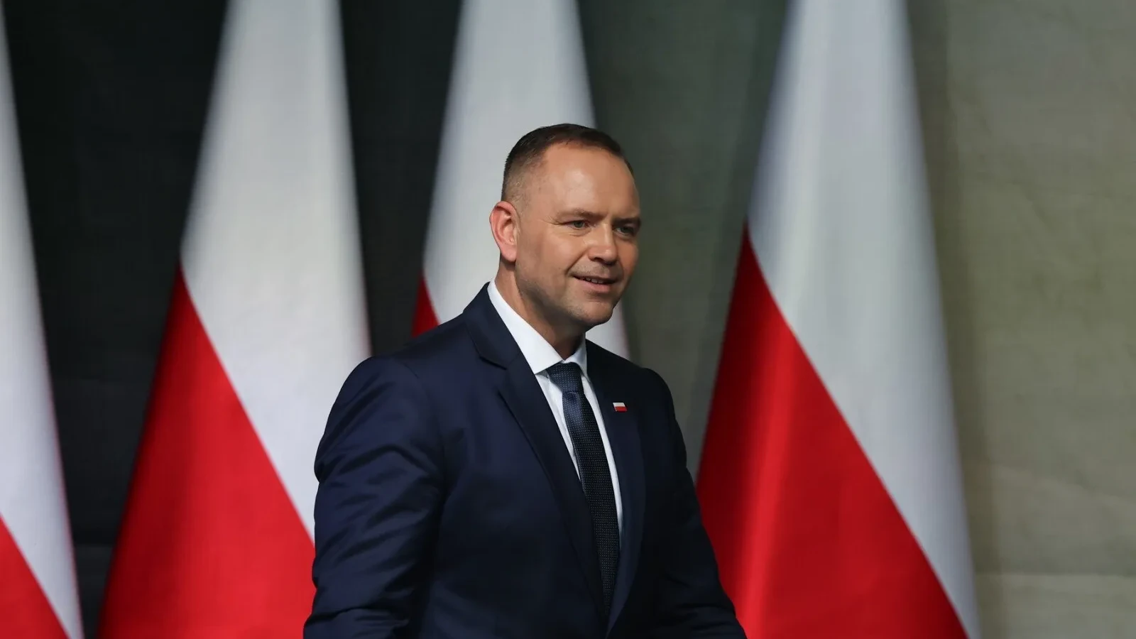 Polonia, privită mulți ani drept model de către România, a dat-o rău de gard: Au ales calea suveranismului și acum sunt într-o situație economică foarte complicată