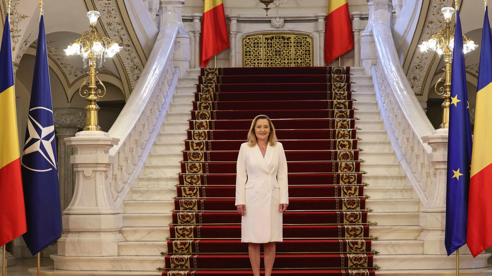 Elena Lasconi spune că l-ar fi învins pe Călin Georgescu. Explicația surprinzătoare: „S-au anulat din cauza mea”