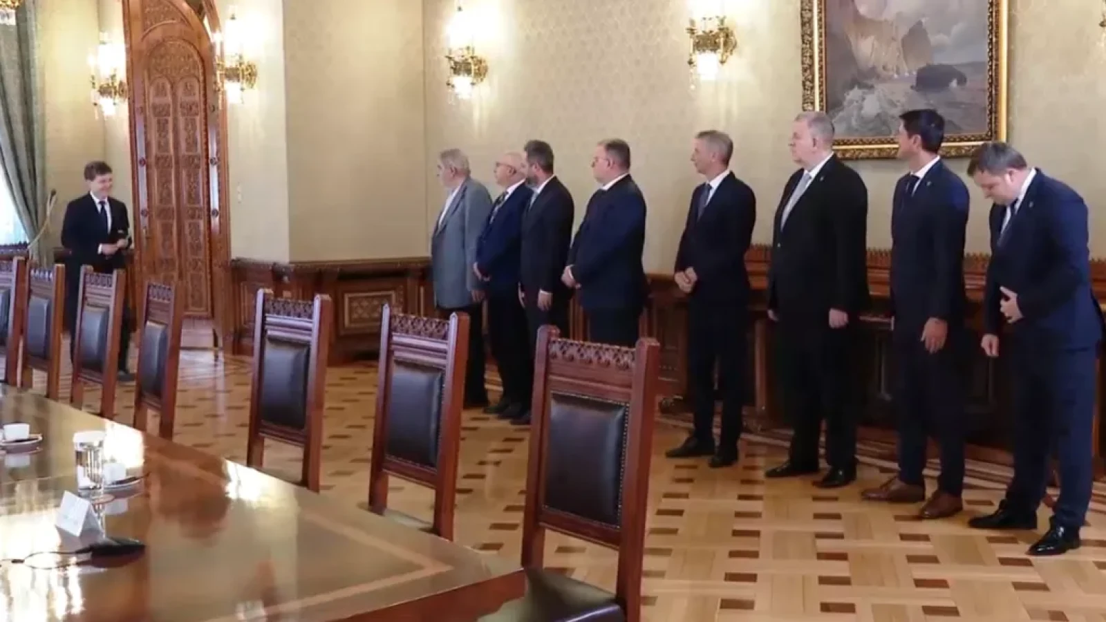 Minoritățile, surpriza votului pentru Guvernul Mureșan