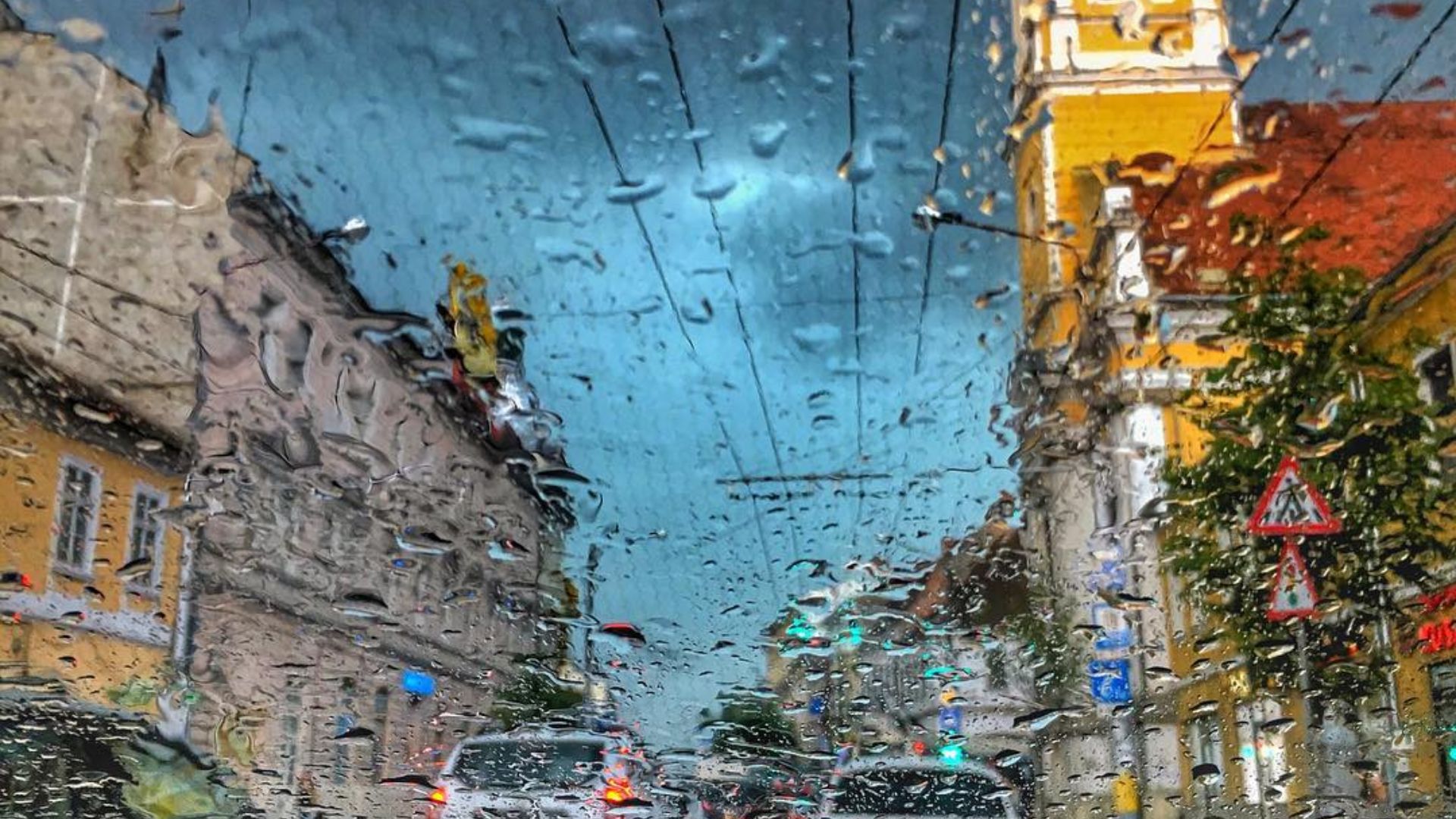 Când vin ploile și frigul? ANM anunță cum va fi vremea în primele două săptămâni din octombrie. Ce se întâmplă în Transilvania