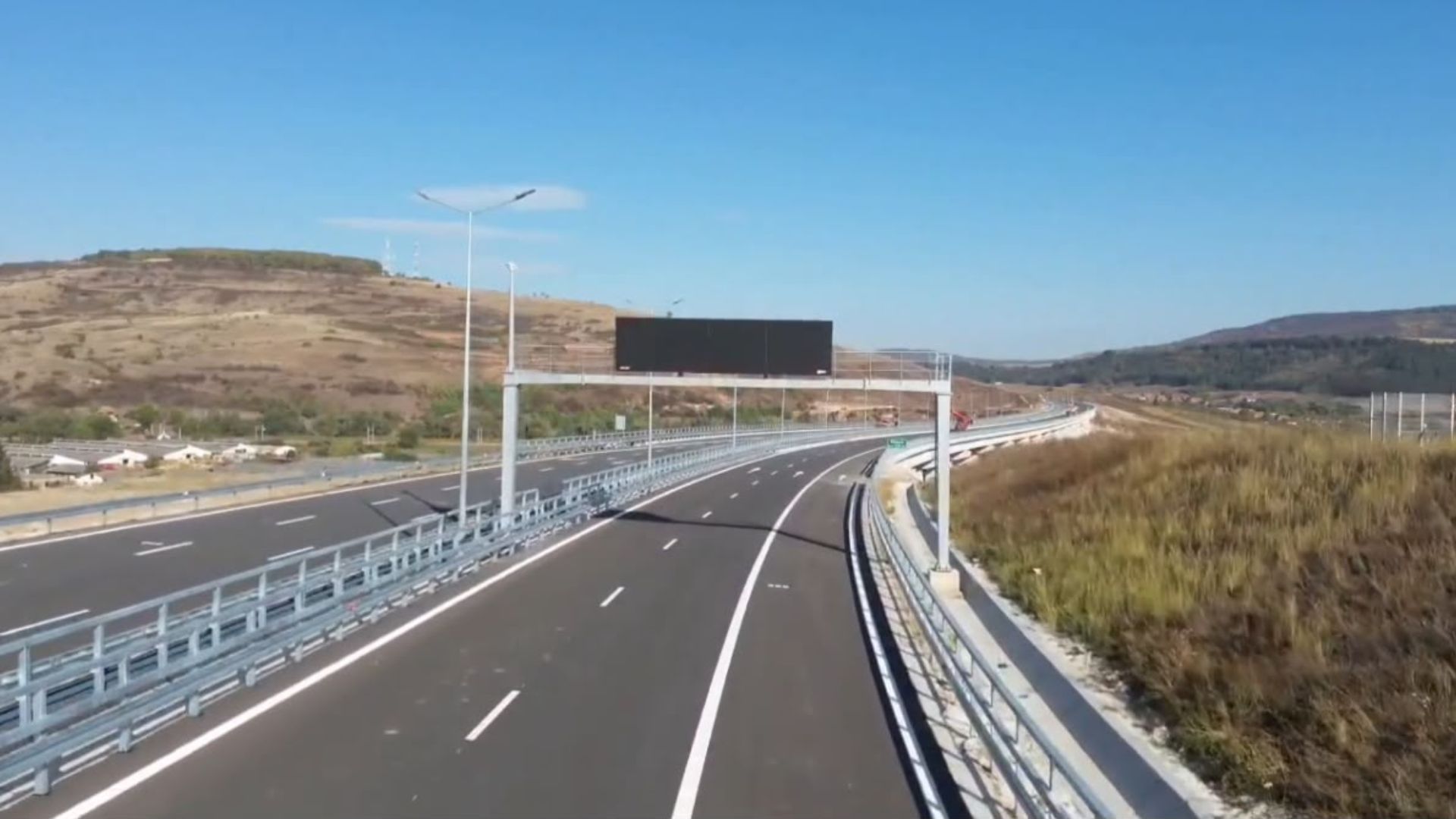 VIDEO. Autostrada Transilvania, aproape de finalizare între Nădășelu și Zimbor! Constructorul a ajuns la 99,2% pe cei 30,6 kilometri de autostradă