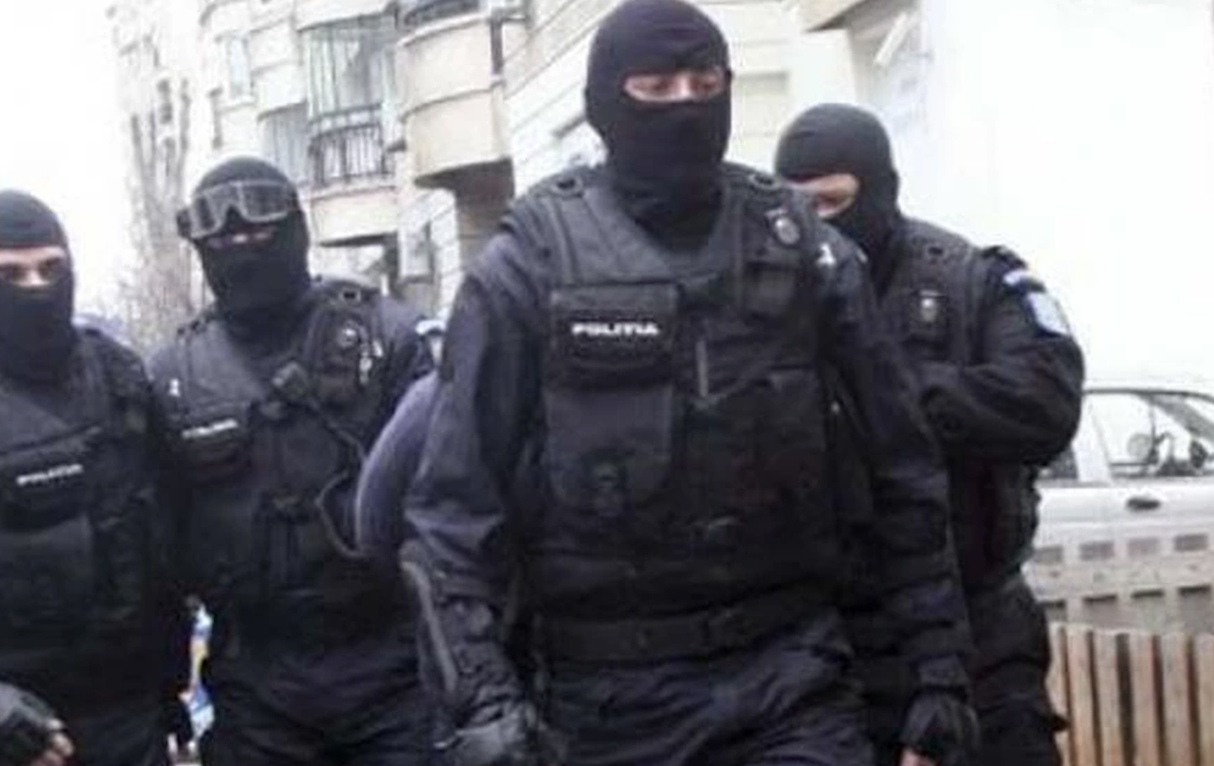 Oameni fără adăpost, trecuți pe hârtie asociați în firme cu datorii uriașe la stat la Cluj! Descinderi într-un dosar de evaziune de 1,78 milioane de lei