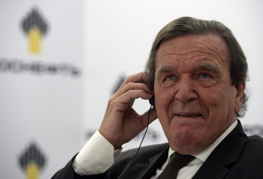 Fostul cancelar german Gerhard Schröder va coordona dezvoltarea rețelei rusești de hipermarketuri Globus