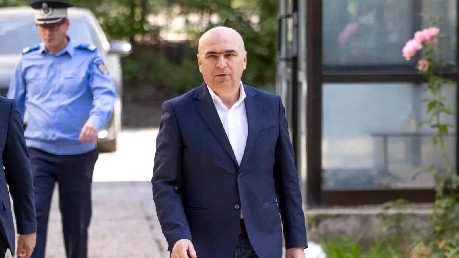 PSD, atac după audierea lui Ilie Bolojan: 'Oficial, e martor într-o afacere urât mirositoare cu şpăgi de sute de mii de euro'