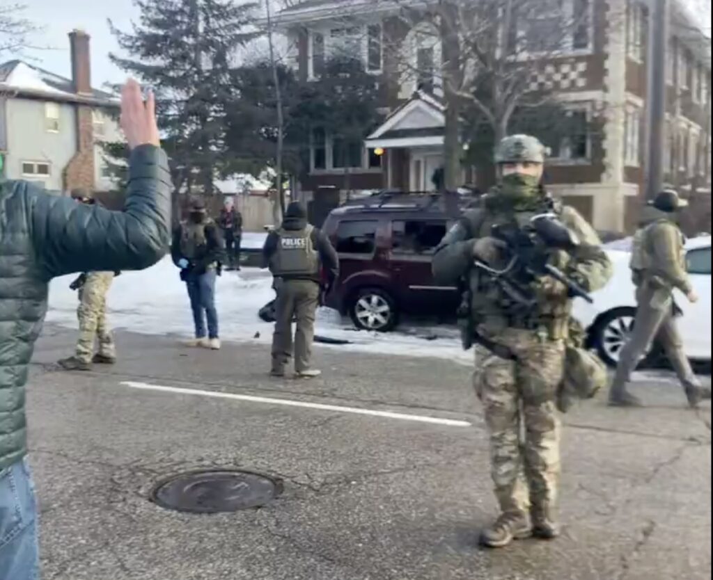 Familia lui Renee Good, femeia ucisă de un agent de imigrație în Minneapolis va deschide două acțiuni în instanță împotriva guvernului SUA și a unor membri ai administrației Trump