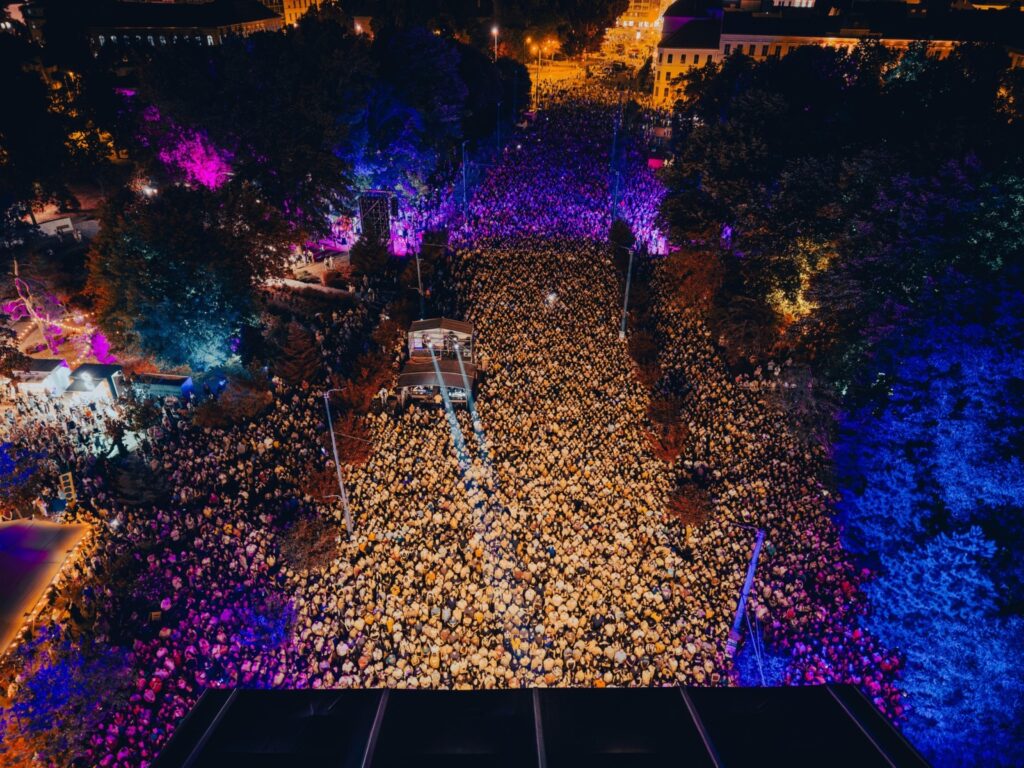 România de weekend: Ghidul marilor evenimente din Sibiu, Cluj, Constanța, Iași, Brașov și Timișoara