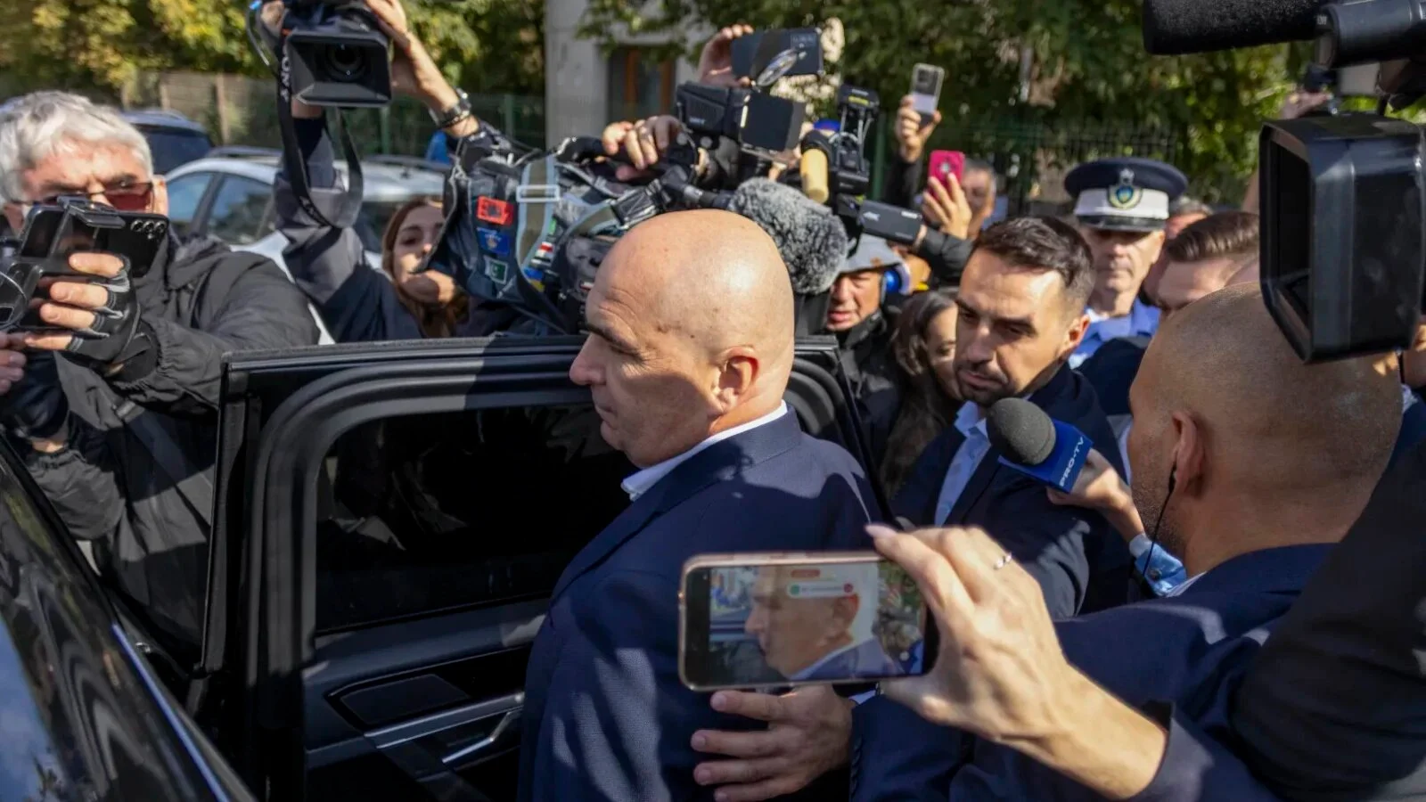 ”Aplauze furtunoase” din PNL, după ce Ilie Bolojan a trecut prin Furcile Caudine ale DNA