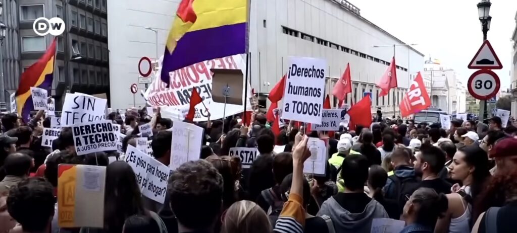 Proteste violente la Madrid și în alte orașe din Spania, legat de prețurile la locuințe / Revolta s-a prins după ce unei pensionare de 87 de ani i-a fost majorată chiria cu 275%