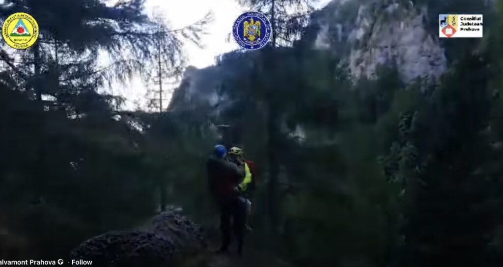 Două intervenţii Salvamont pe traseul Jepii Mici: un turist accidentat, evacuat cu elicopterul