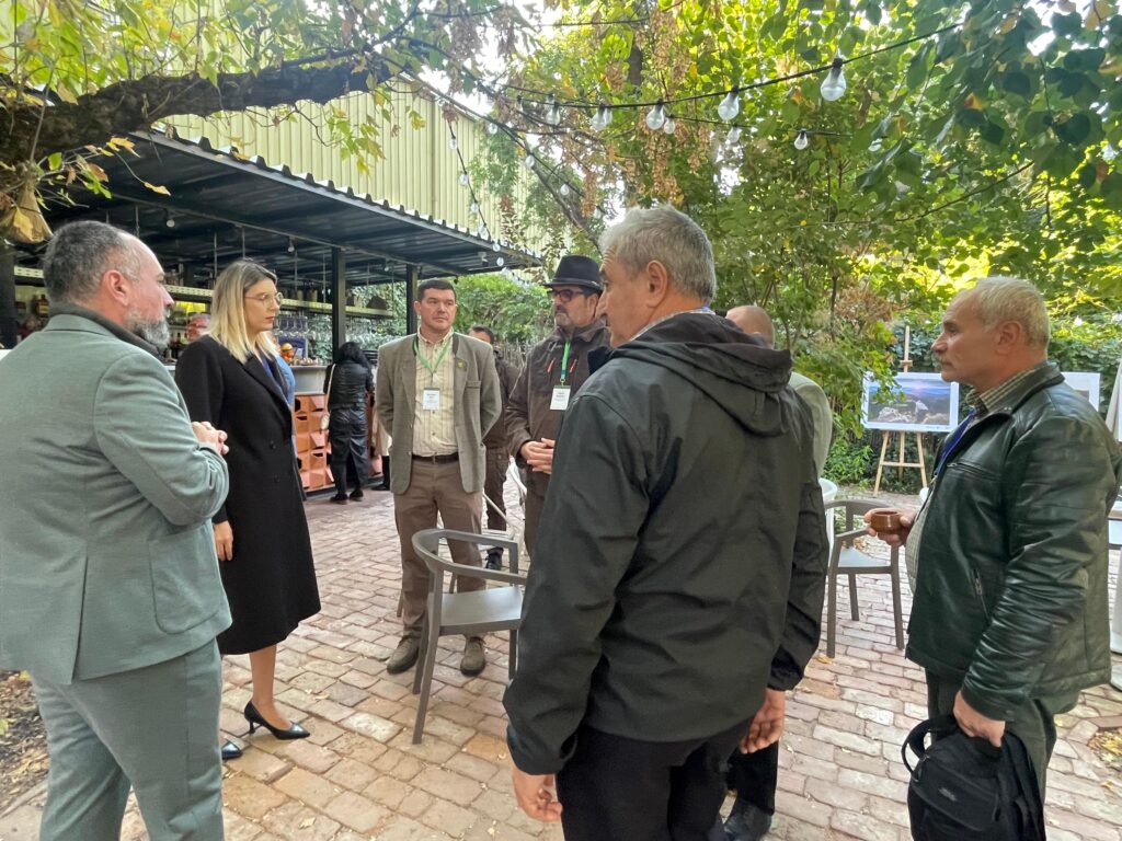 Conservation Carpathia: Ariile naturale protejate au nevoie și de alte surse de finanțare, nu doar publice / Christoph Promberger, pentru G4Media: Acestea pot susține funcționarea și dezvoltarea / Buzoianu: De 20 de ani nu avem niciun parc nou