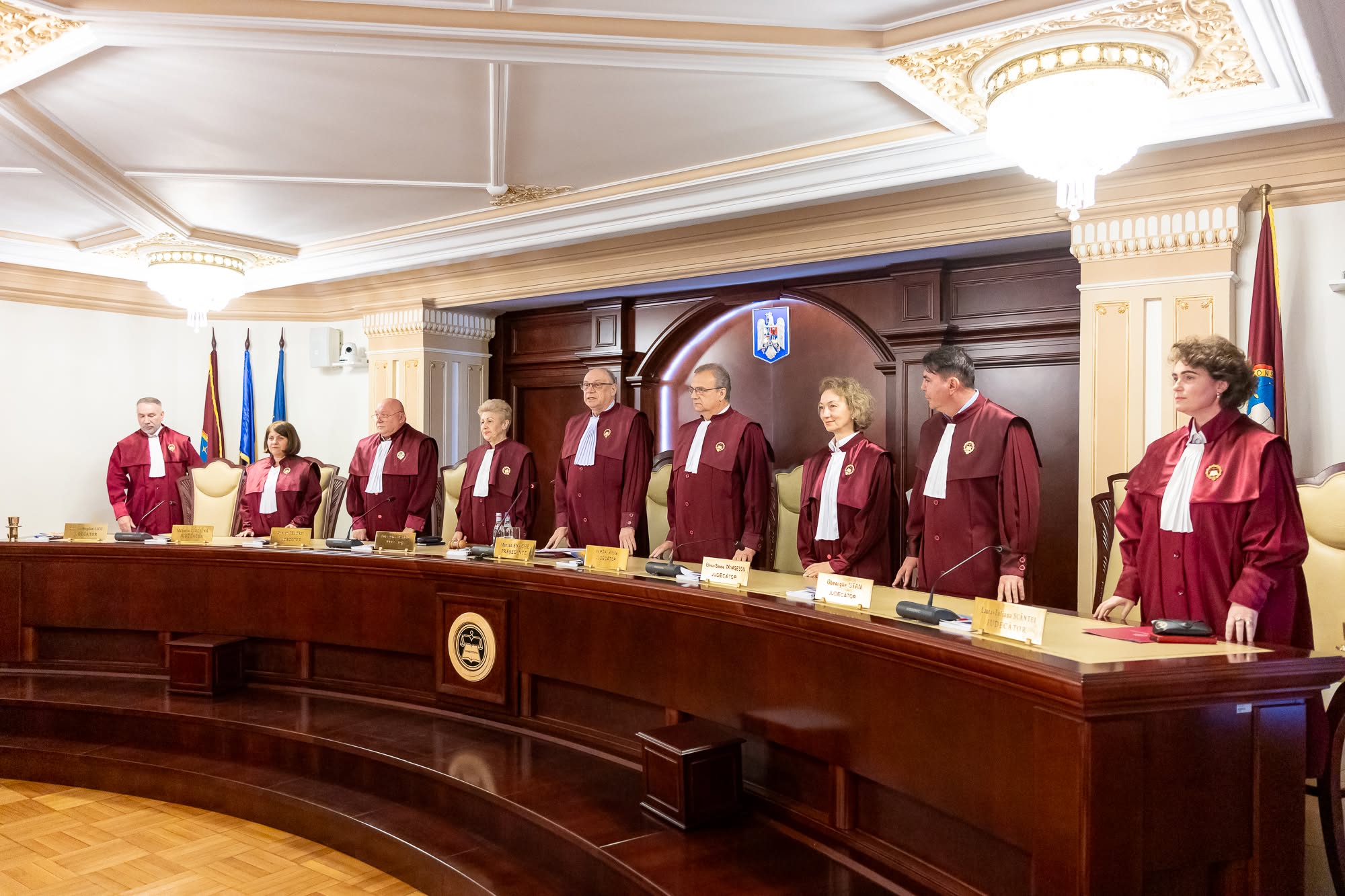 Zi decisivă la CCR! Magistrații cer 5 miliarde de lei salarii restante: astăzi se decide dacă Guvernul trebuie să plătească banii de la bugetul de stat