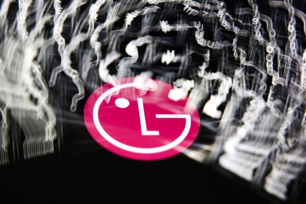 Apple și LG fac echipă: pregătesc mai multe gadgeturi de tip smart home