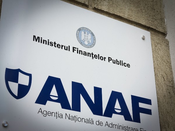 ANAF pune ochii pe românii care vând produse pe internet. Vor fi urmărite tranzacțiile bancare, dar și curierii