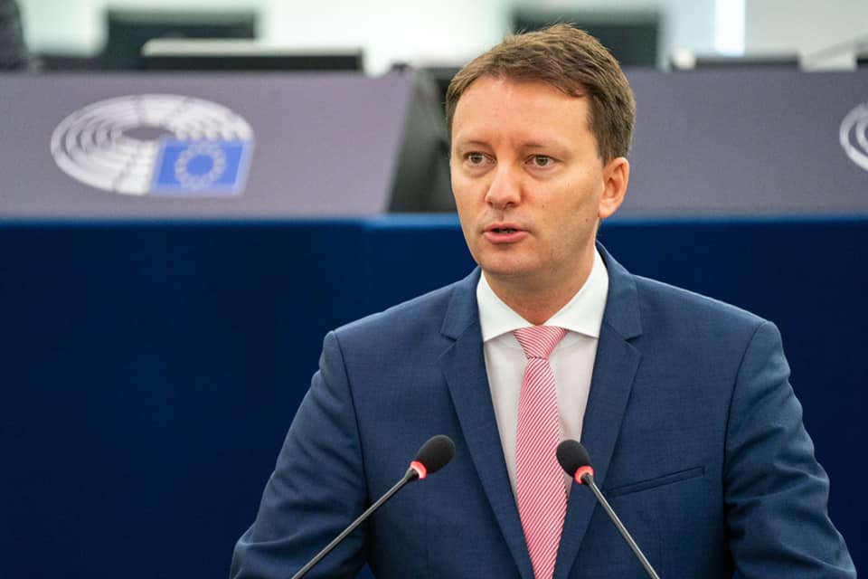 Europarlamentarul Siegfried Mureșan (PNL): Pesediștii ne tot invită la guvernare alături de ei. Nu, mulțumim! România nu are nevoie de un guvern controlat de PSD cu responsabilitatea aruncată pe umerii altor partide