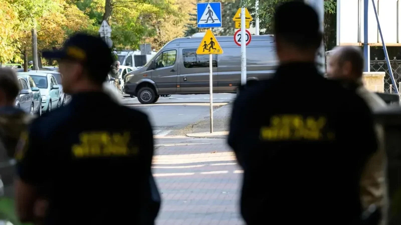 Un al treilea atac într-o școală din Polonia în doar câteva zile. Poliția a reținut 76 de persoane la nivel național