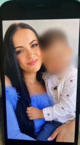 O femeie de 25 de ani și fiul ei de 3 ani, dispăruți în Cluj / Poliția cere ajutorul populației