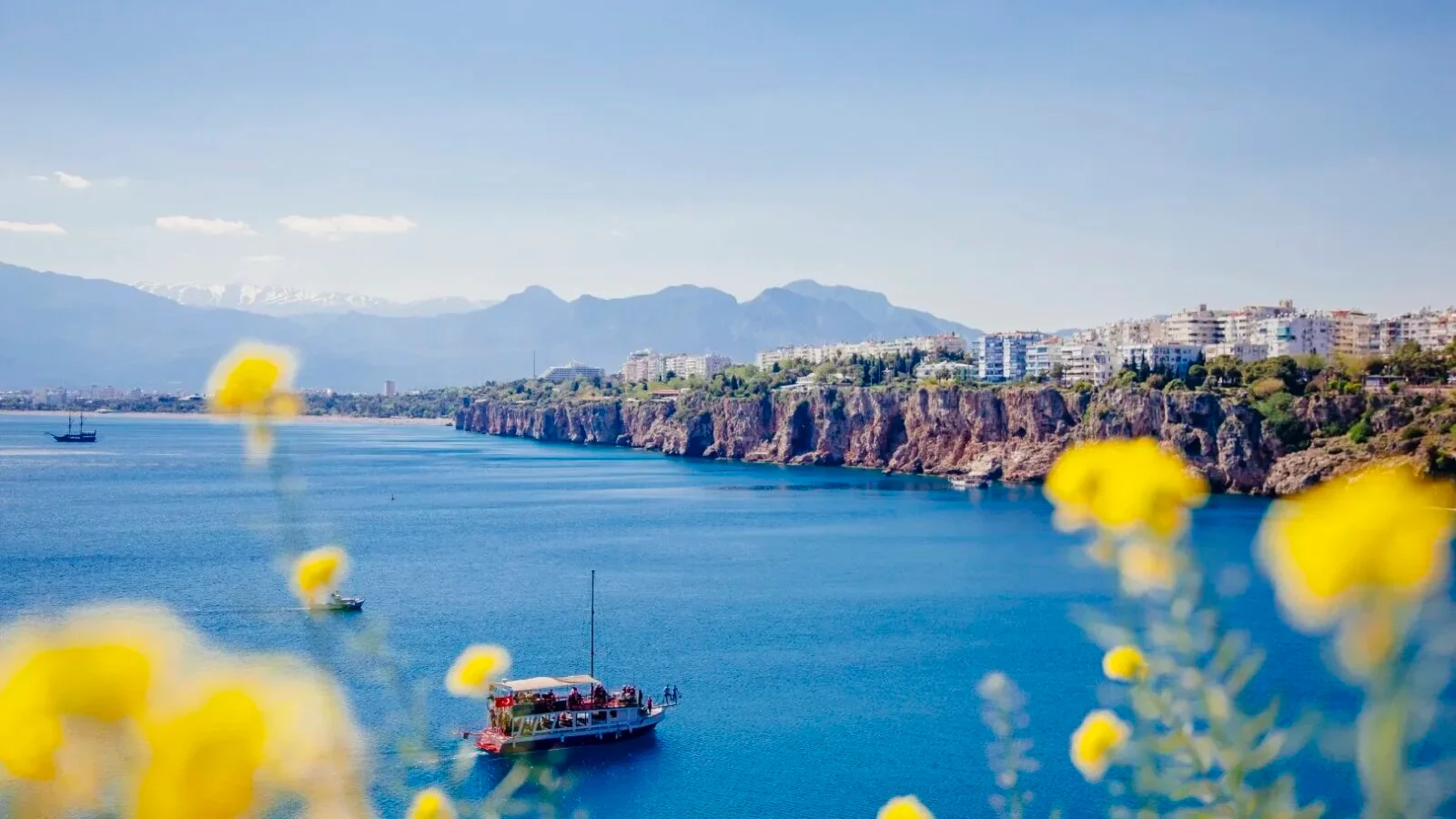 România, cea mai mare scădere a numărului de turiști în Antalya