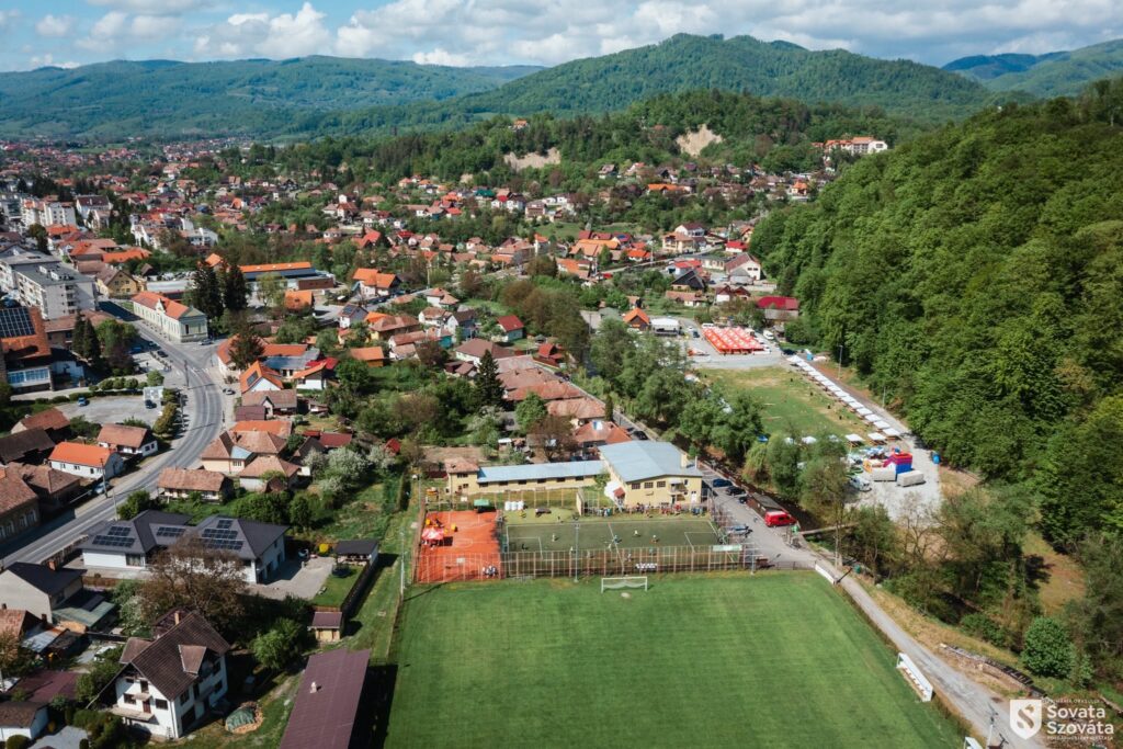 Promenadă la înălțime pe terasamentul fostei căi ferate din Sovata / Proiect unic în ţară de reconversie / Primar: ”Sunt viaducte construite în perioada Austro-Ungariei”