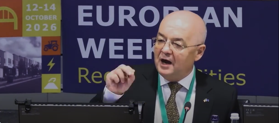 Emil Boc a descoperit la Bruxelles că românii nu ar trebui să plece din țară pentru un trai mai bun: „Libertatea de mișcare trebuie să fie o alegere”