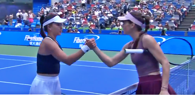 Site-ul WTA: „Scene incredibile la Wuhan, Guo Hanyu a reușit o revenire spectaculoasă și a învins-o pe Cirstea”
