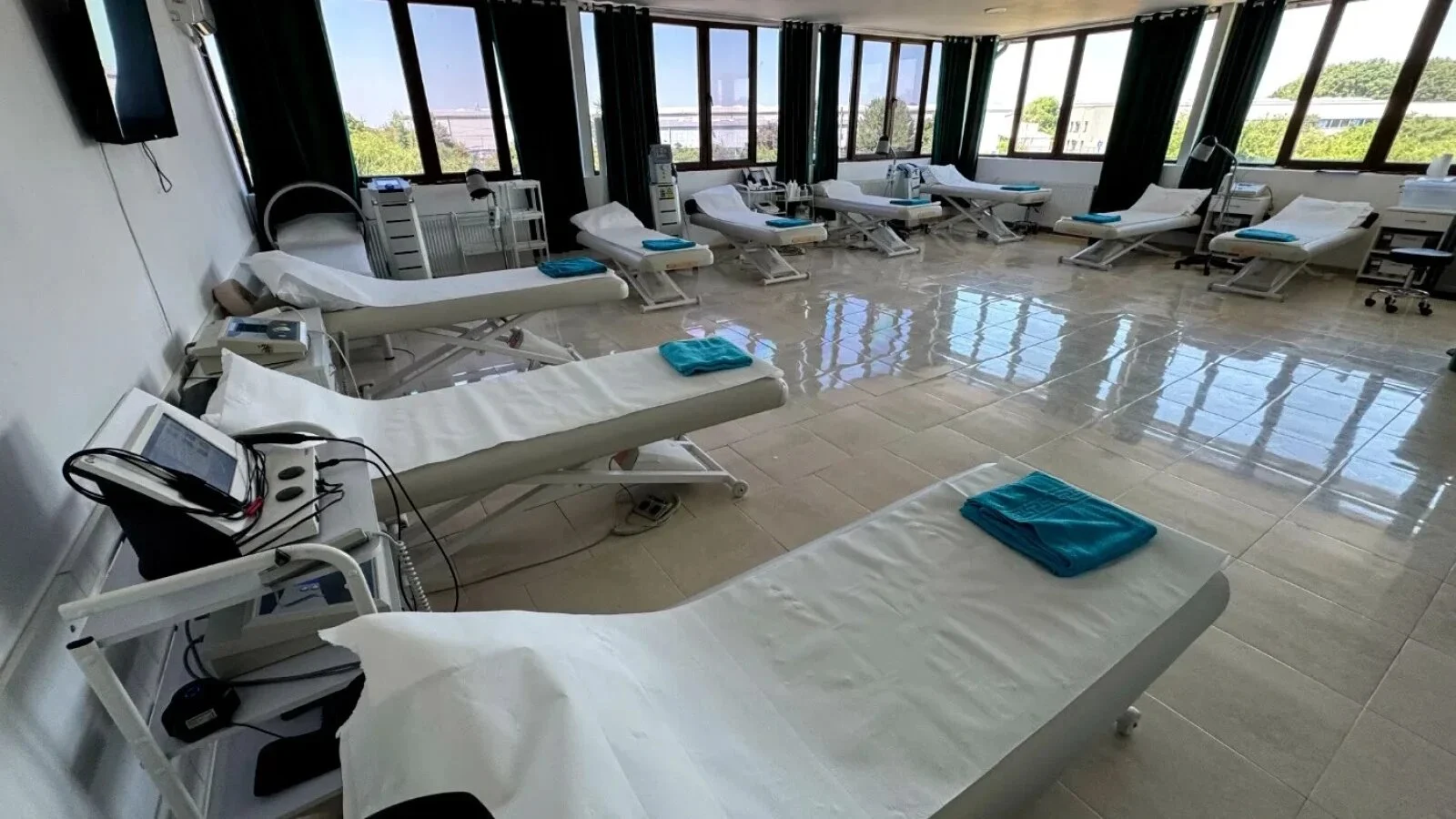 Cum trebuie realizată recuperarea medicală după fracturi multiple sau traumatisme severe