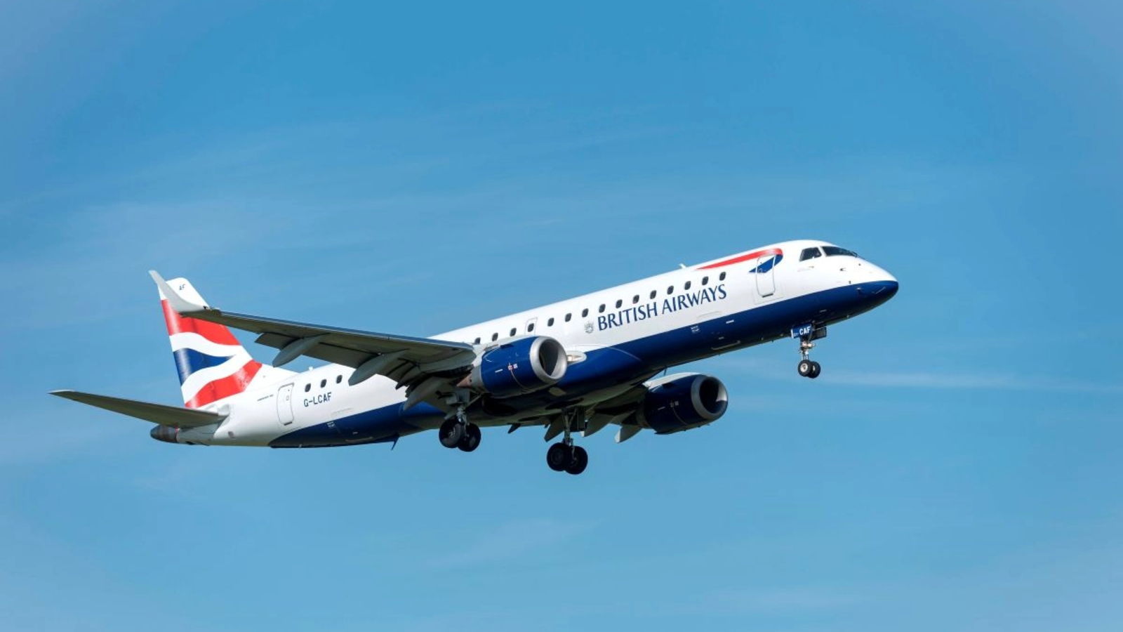 Alertă la bordul unui avion care zbura spre Portugalia: Piloții au întors aeronava de urgență