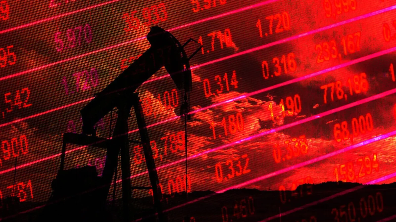 Specialiștii se așteaptă la o nouă explozie a prețurilor petrolului: Efectele se vor vedea imediat la pompă