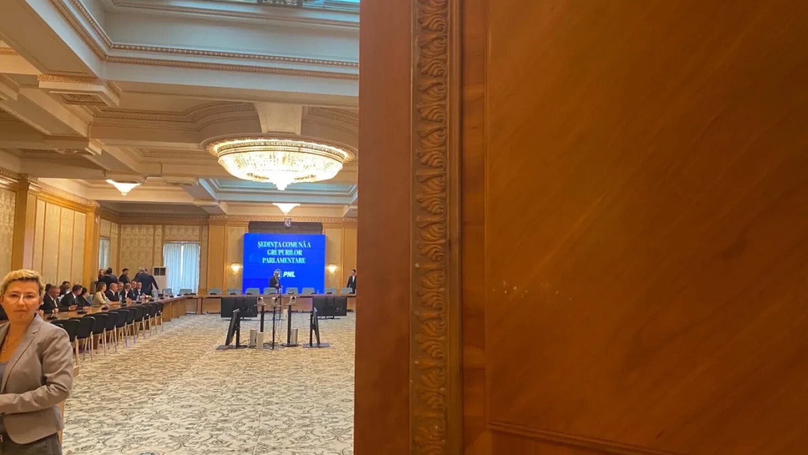 SURSE Contre în ședința PNL, între un parlamentar din tabăra Veștea și Blaga! Scarlat a răbufnit: 'O minimă recunoștință din partea celor care ne-au făcut trădători'