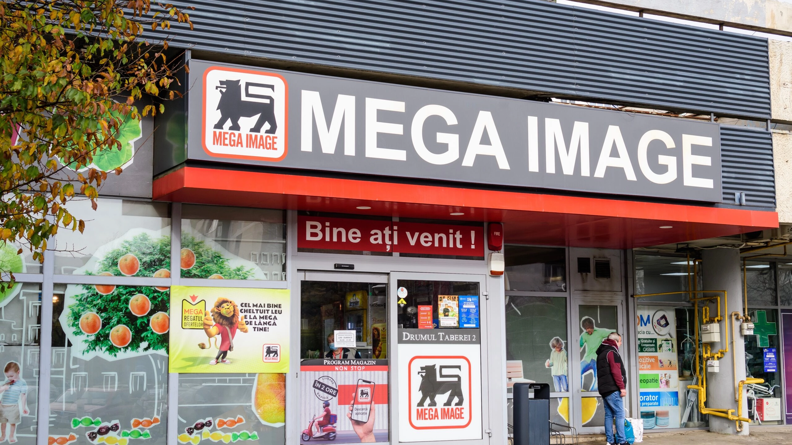Probleme tehnice la magazinele Mega Image: Sistemul Card Connect, prin care clienții beneficiază de reduceri, nu mai funcționează