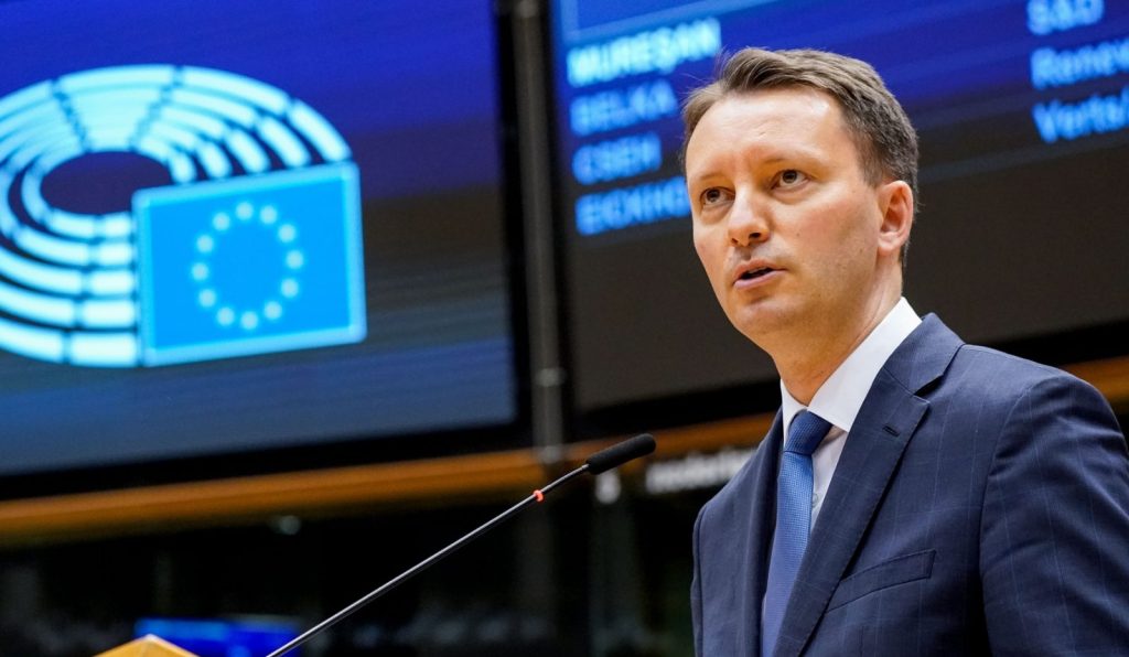 Europarlamentarul liberal Siegfried Mureşan: Nu vom da un cec în alb niciunei propuneri de ministru PSD. Vom fi în totală opoziţie
