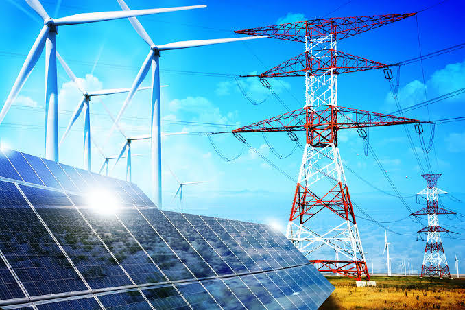 Consumul de energie electrică al României a scăzut cu 4% în primele opt luni din 2026. Reducere puternică în rândul populației