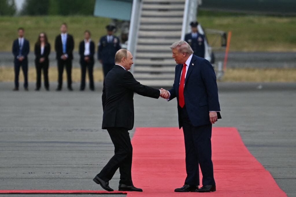 WSJ: Restricțiile privind accesul Ucrainei la terminalele Starlink de uz militar stârnesc panică în rândul oficialilor de la Kiev și al mai multor parlamentari americani