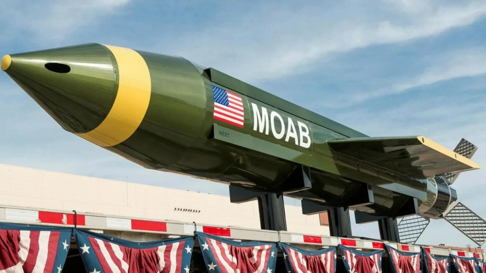 SUA iau în considerare folosirea bombei MOAB împotriva Iranului