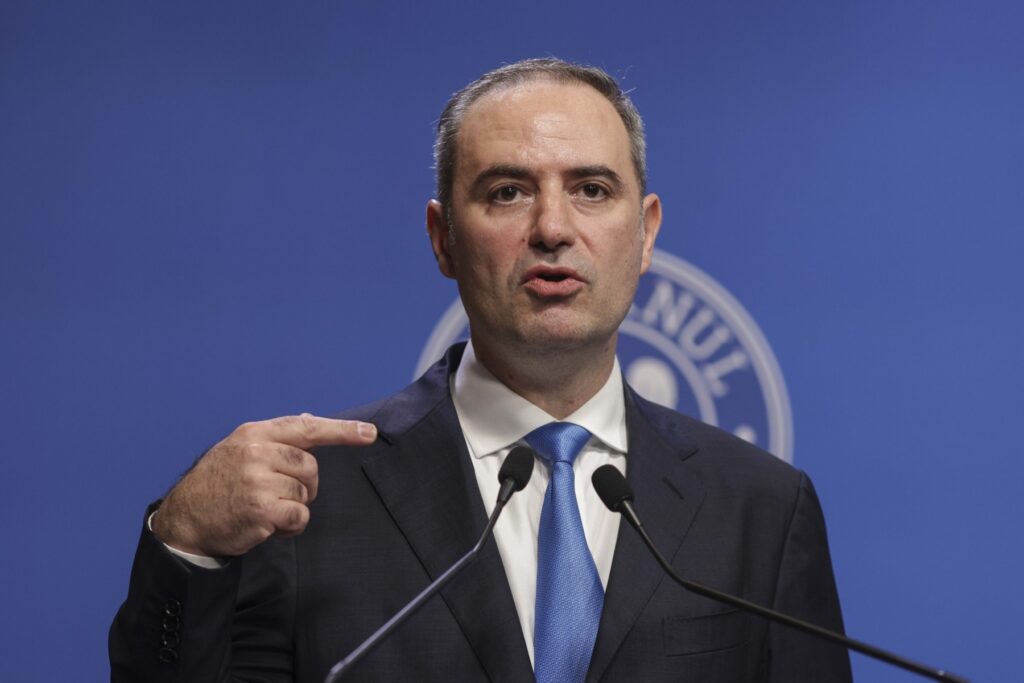 Ministrul Nazare nu exclude noi taxe și impozite în 2027: „Nu îmi doresc, dar avem nevoie de sustenabilitate”