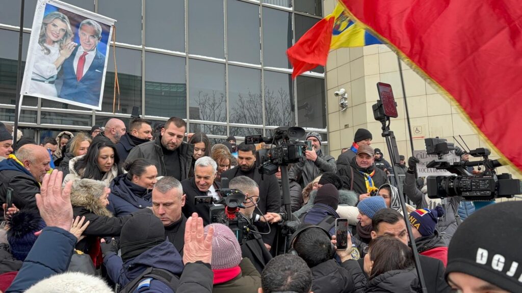 Cine e judecătorul Eduard Claudiu Corobană care a decis să nu mai prelungească arestul preventiv al lui Călin Georgescu / A semnat scrisoarea de susținere a magistraților din documentarul Recorder / S-a opus eliberării condiționate a lui Dragnea și a semnat împotriva mutilării legilor Justiției în 2018
