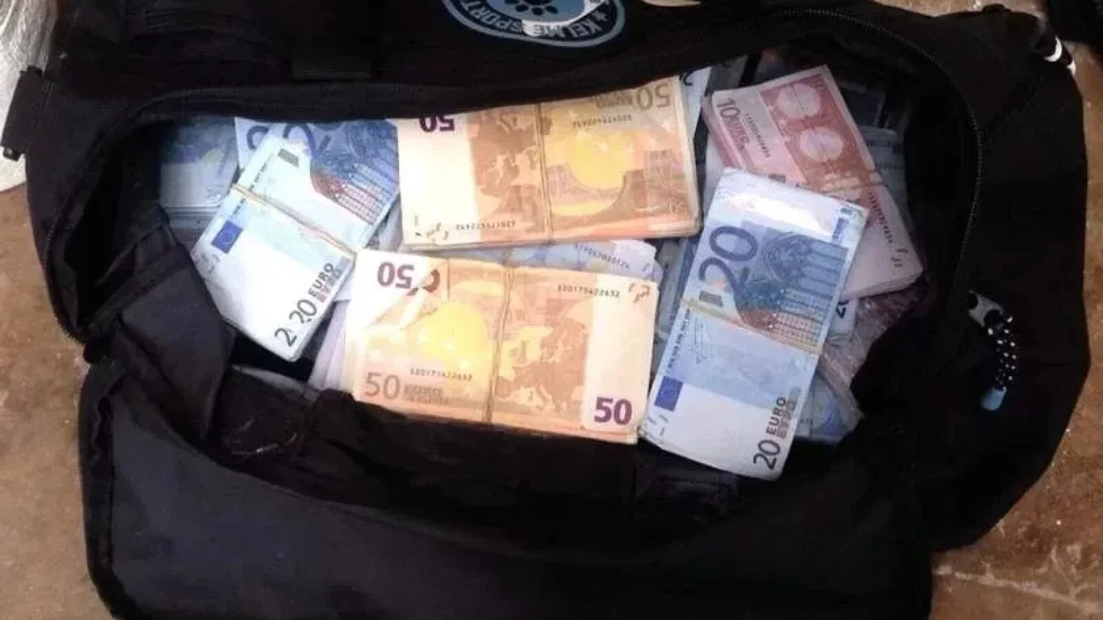 700.000 de euro, bani confiscați, au dispărut de la Biroul Vamal de Frontieră Aeroport Otopeni Călători: S-a deschis o anchetă