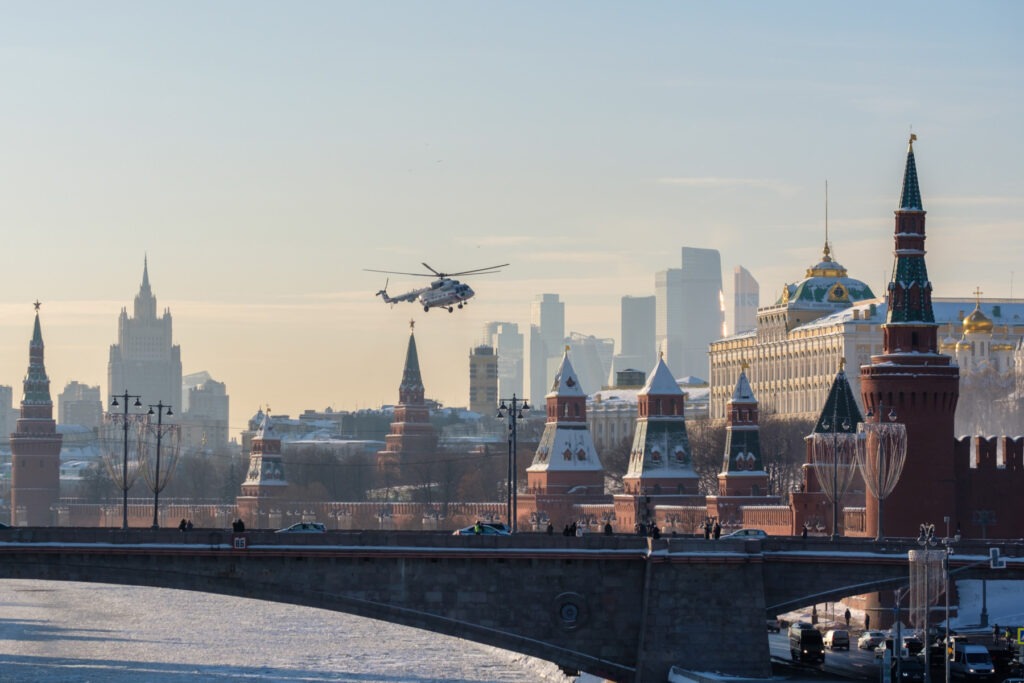 Rusia susține că a dejucat un atac cu drone asupra apărării antiaeriene a Moscovei, pregătit din interiorul țării