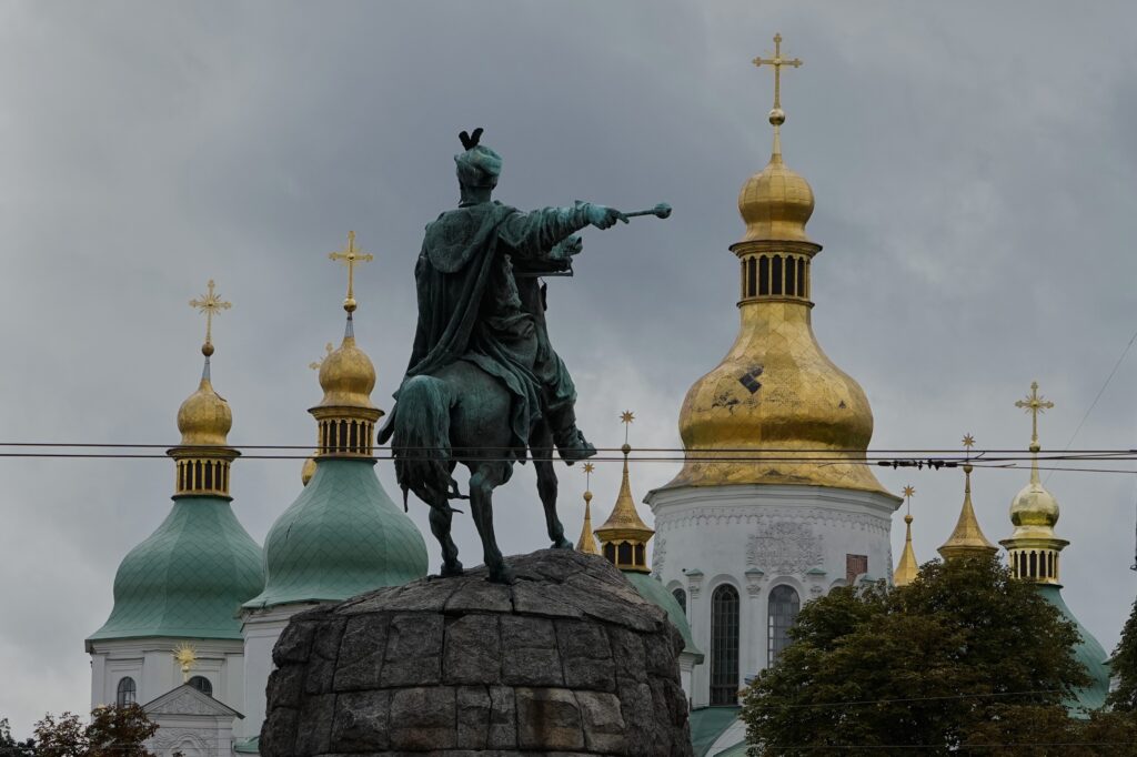 A fost votat acordul de înfrățire dintre București și Kiev / Capitalele își promit să își acorde sprijin reciproc în situații de criză