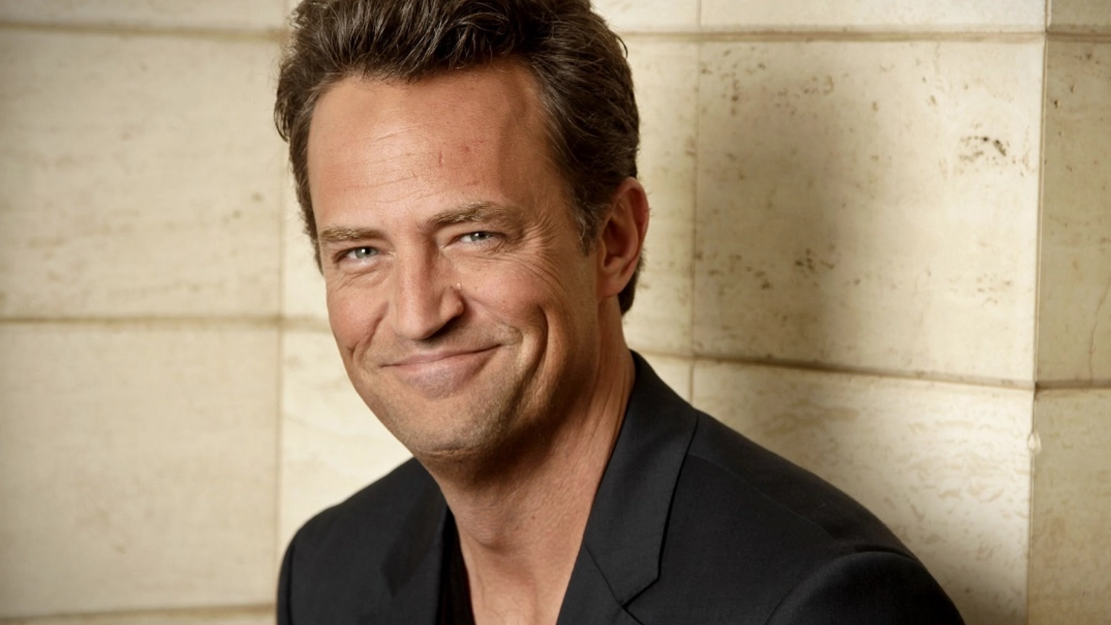 Dezvăluiri emoționante despre Matthew Perry într-un nou documentar. Ce au făcut colegii din "Friends" la funeraliile actorului
