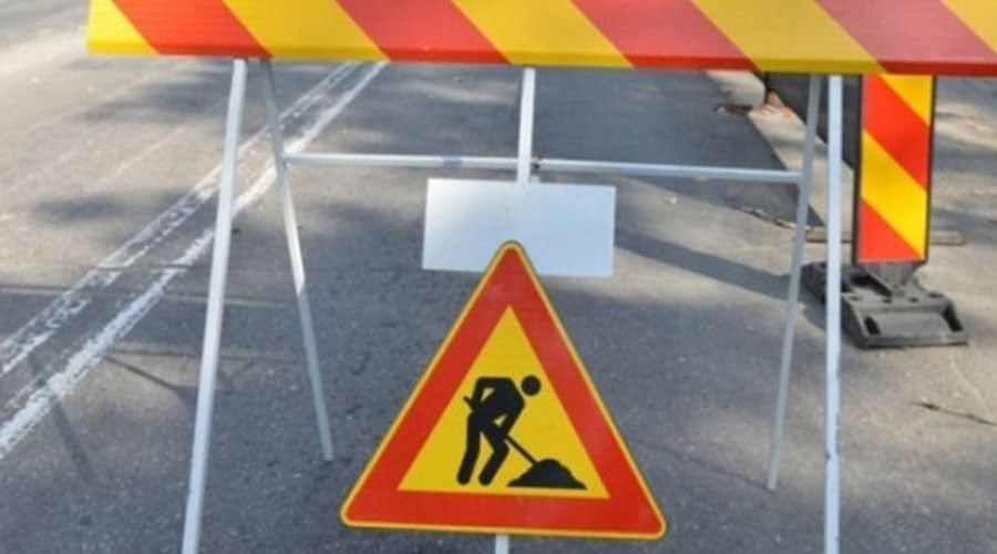 Coloane la intrare în Cluj-Napoca! Trafic restricționat pe DN1, spre Cluj-Napoca, până la ora 17.00: Se montează parapeți din beton