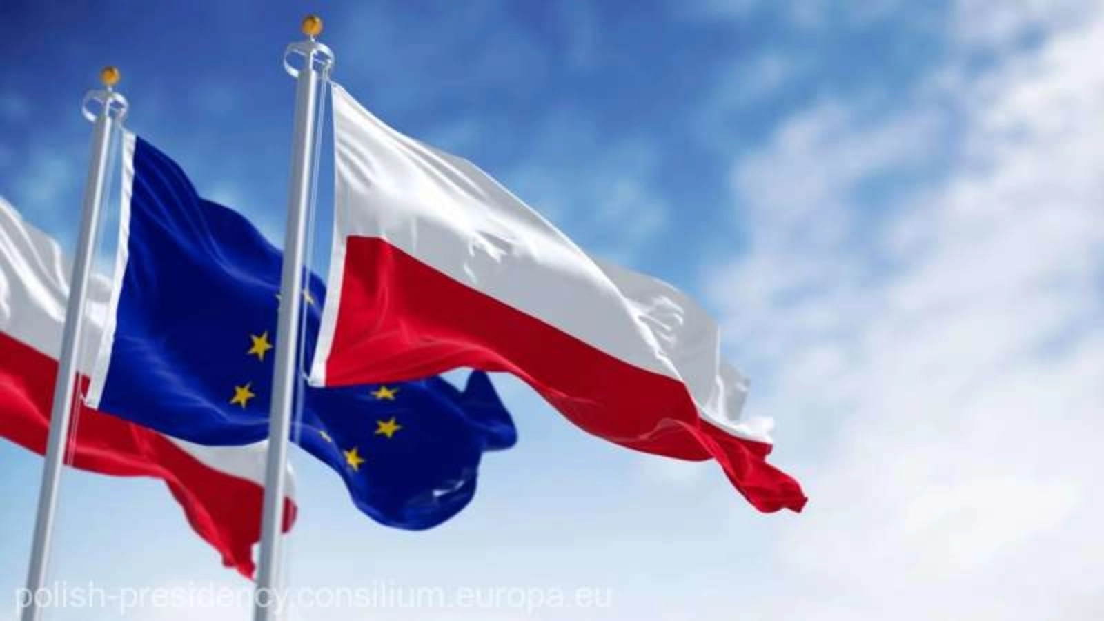 Liderul opoziţiei conservatoare poloneze solicită reformarea UE, altfel sugerează ca Polonia să părăsească blocul comunitar