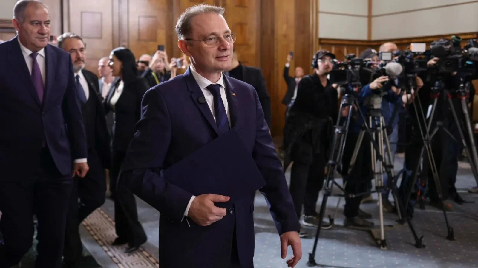 Luca Niculescu: Am decis astăzi să facem rectificarea bugetară în ședința de guvern de vineri