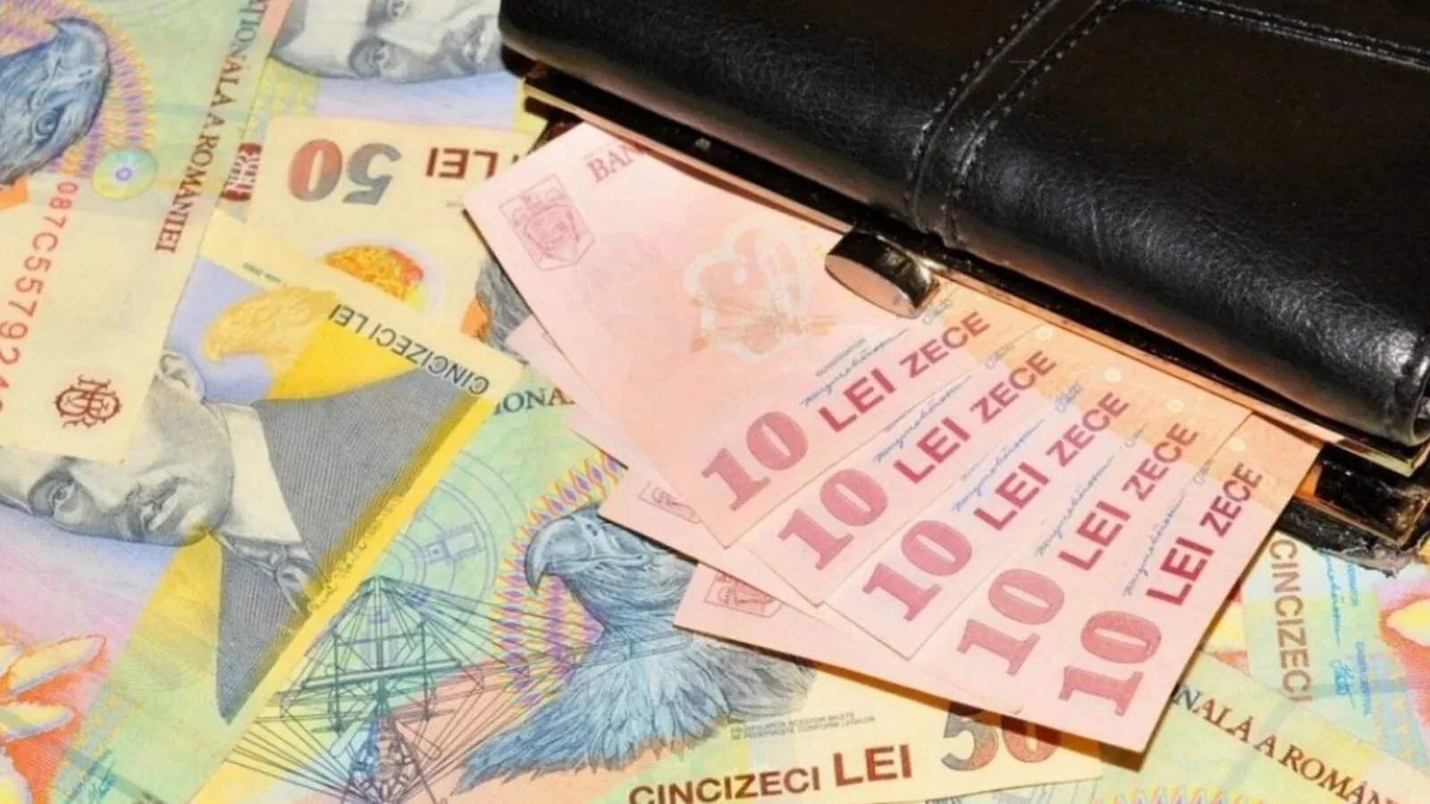 Salariile cresc, dar românii trăiesc mai prost: De ce a scăzut puterea de cumpărare în România