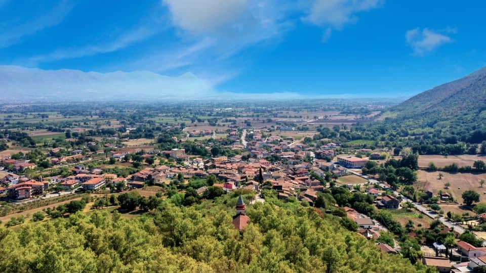 Miracolul italian: Într-un sat din Campania cu 2.000 de locuitori s-au pariat online 150 de milioane de euro / Misterul jucătorului