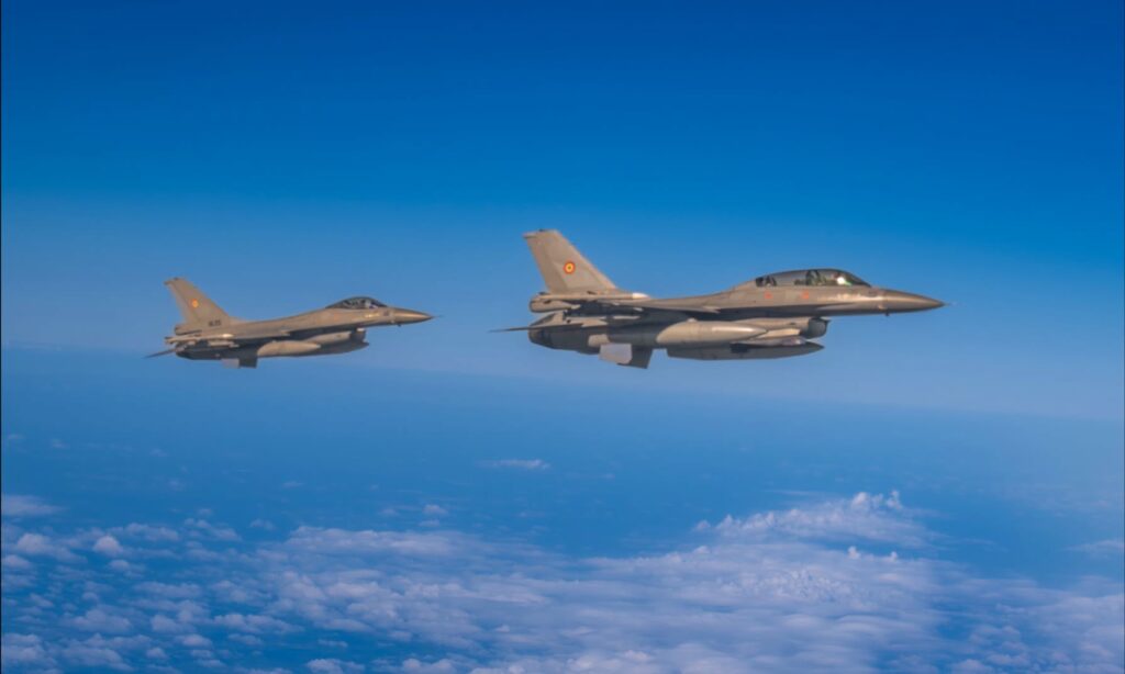 Alertă de dronă în nordul județului Iași / Două aeronave F-16 ale Forțelor Aeriene Române verifică zona